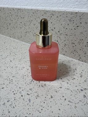 SAND + FOG Peony & Lily Body Oil - Pink